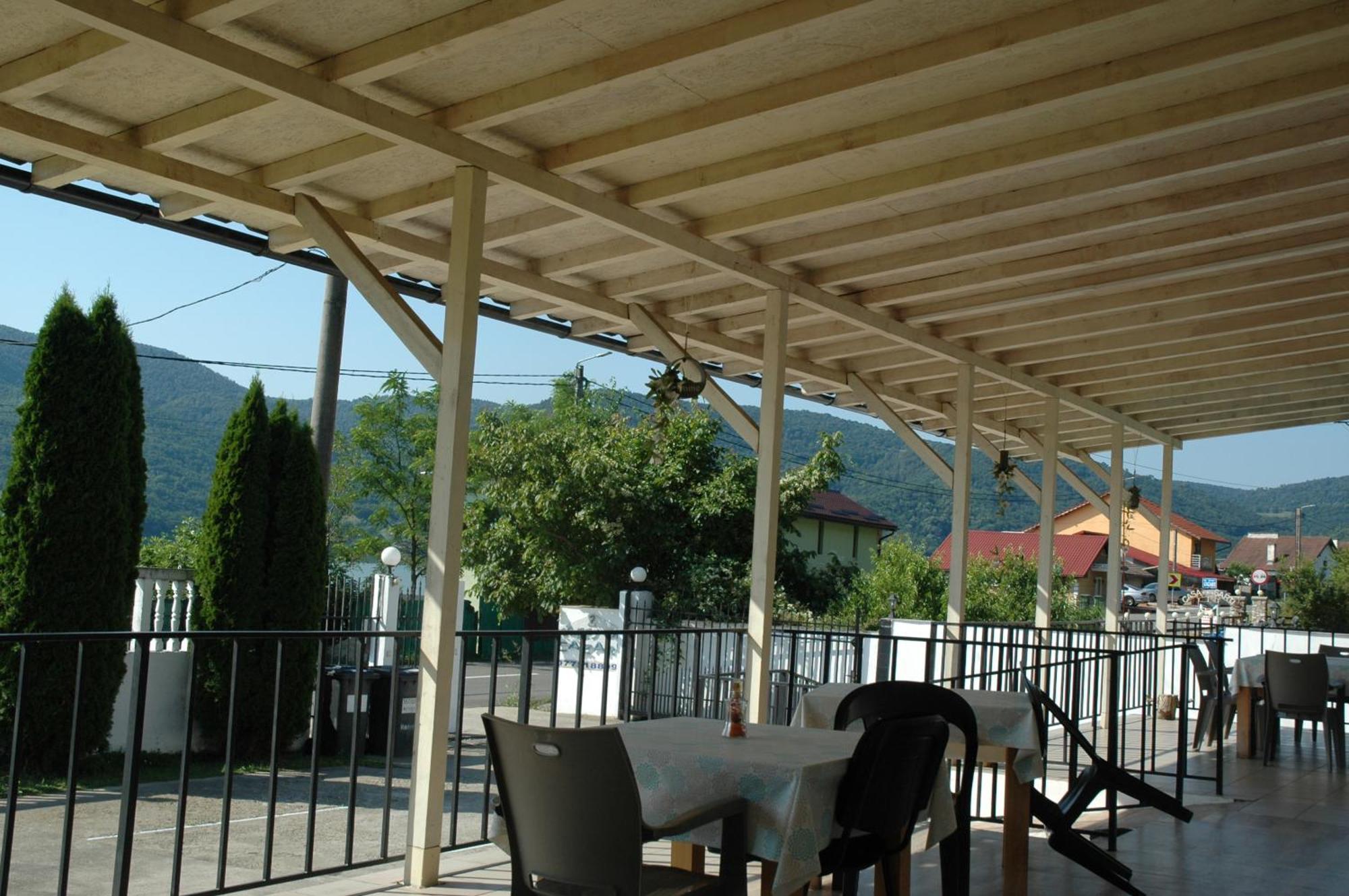 Casa Geppo - Camere De Inchiriat Ieşelniţa Dış mekan fotoğraf