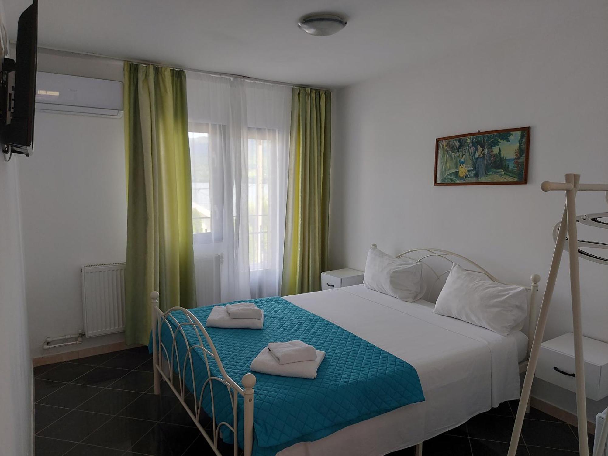 Casa Geppo - Camere De Inchiriat Ieşelniţa Dış mekan fotoğraf